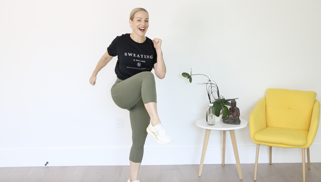 READY SET…SWEAT! {15 MINUTE WORKOUT}